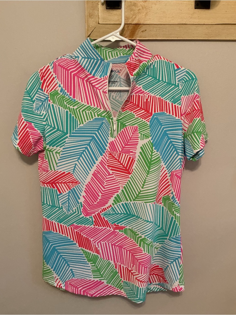 IBKUL Marley Leaf Print Short Sleeve Quarter Zip Golf Shirt Polo, Small